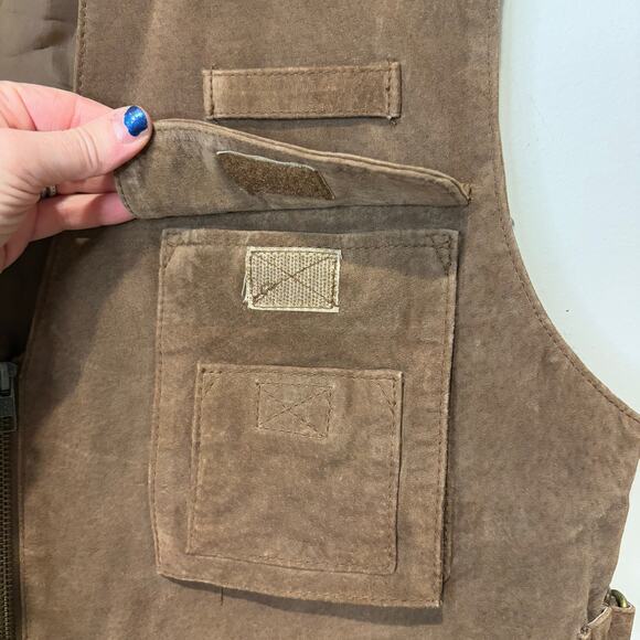 Vtg Guide Gear Brown Suede Leather Hunting Fishing Vest Utility Button Large EUC - Picture 6 of 7